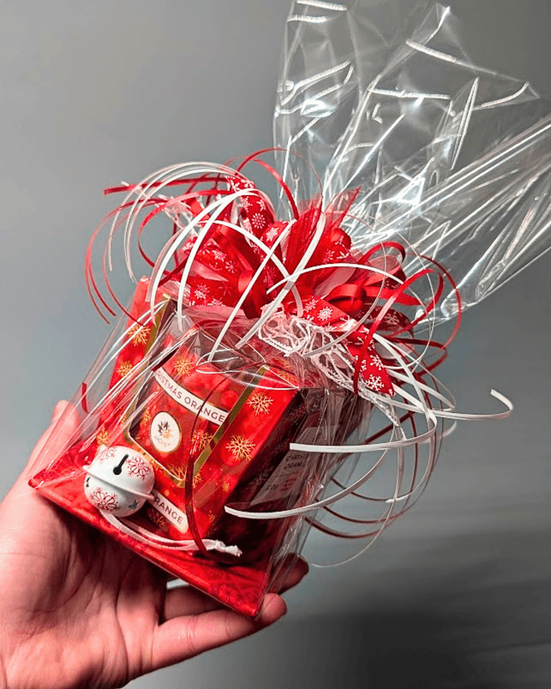 VÁNOCE-Dárkový balíček se svíčkou CHRISTMAS ORANGE s rolničkou