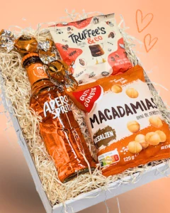 Dárkový balíček s Aperolem a makadamovými ořechy ORANŽOVÝ