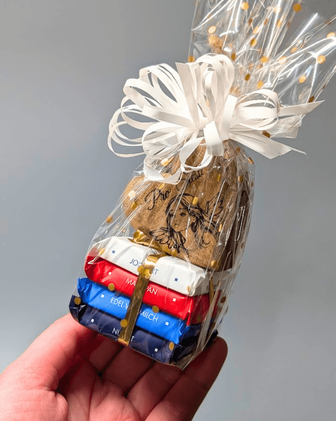 Mini dárkový balíček Ritter sport čokoládky DŘEVĚNÉ SRDCE PRO ŠTĚSTÍ S ANDĚLKOU