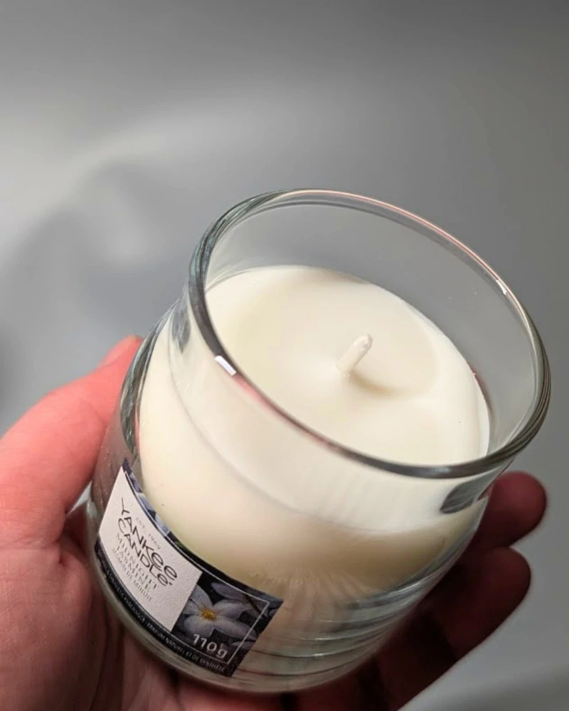 YANKEE CANDLE Svíčka MIDNIGHT JASMINE 110 g