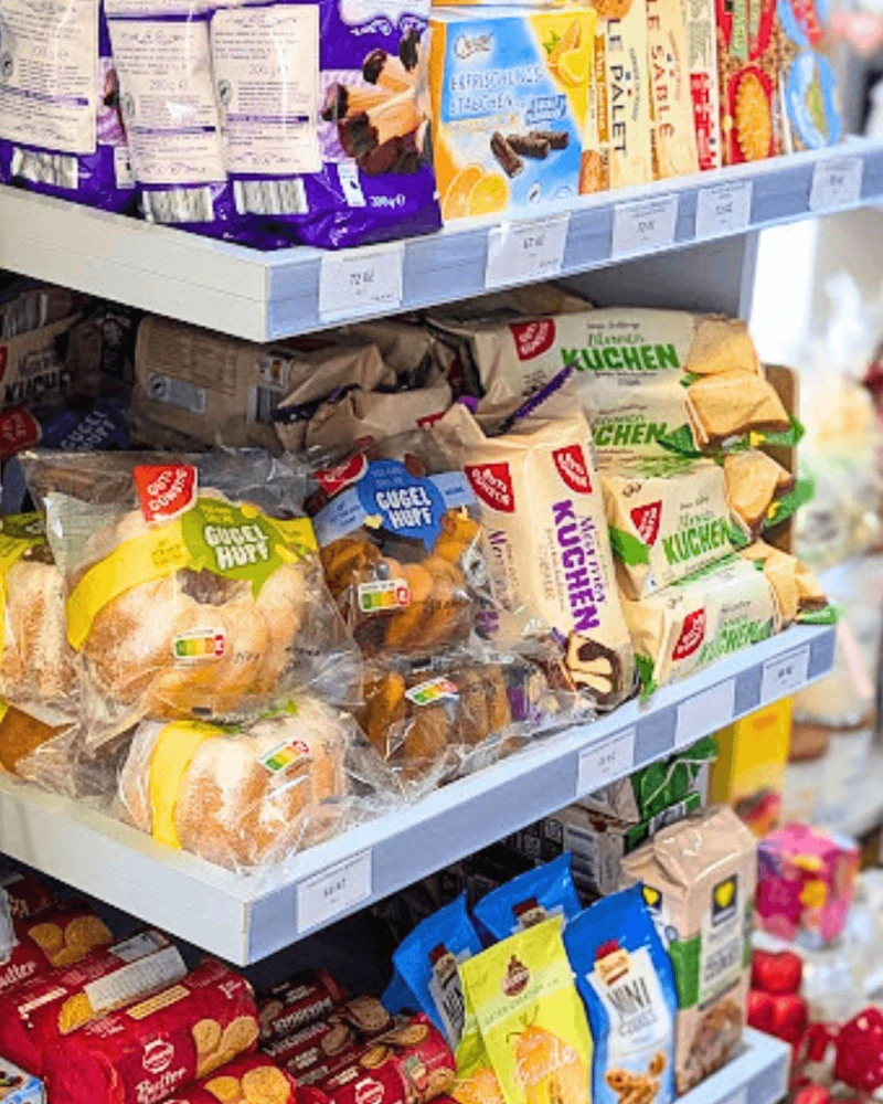 EDEKA Mramorový piškotový řez/dort s čokoládovou polevou 400 g